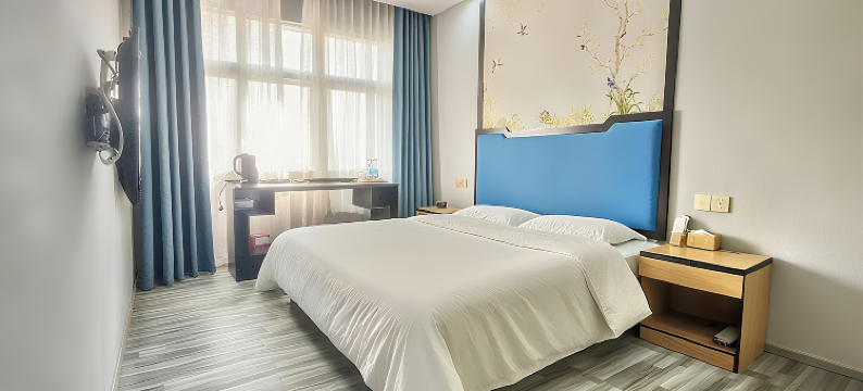 静谧主题公寓(毕节职中店)图片