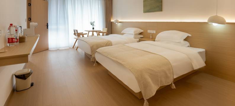 半山拾光民宿(神农架木鱼镇旅游集散中心店)图片