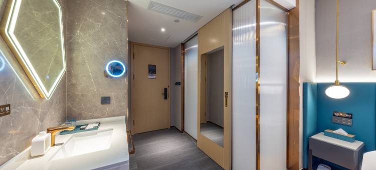 潮漫酒店(兰州南关十字正宁路夜市店)图片