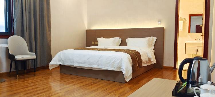 昂仁昂卓仁木大酒店图片