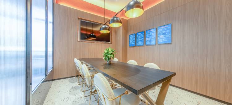 柏曼酒店(格尔木高铁站店)图片