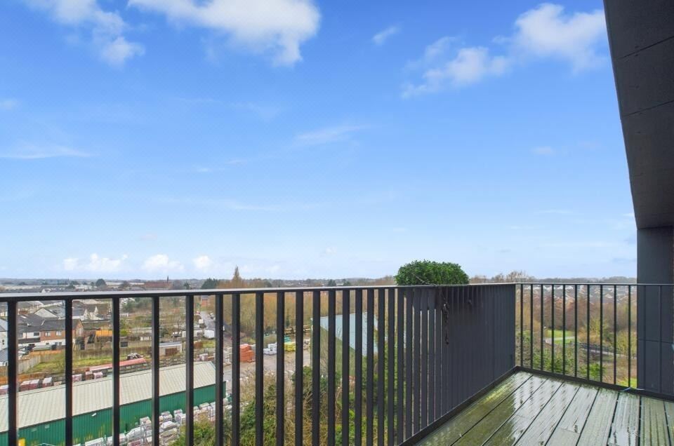 SevenStays Ashford - 2BR Luxury ApartmentsHotel Overview