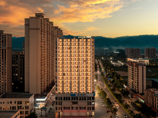 Aura屿上酒店(弥渡好来世纪广场店)