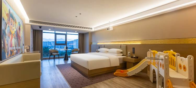 华菲酒店(贵阳龙洞堡机场砂之船奥特莱斯店)图片