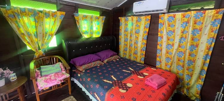 Capital O 91206 Homestay Pelangi Ban Pecah (Muslim Only)图片