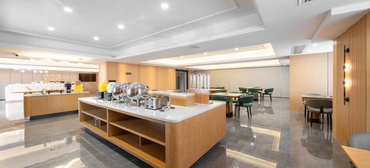 美丽豪酒店(南宁安吉万达苏卢地铁站店)图片