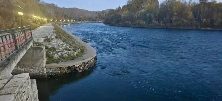 星悦酒店(柴河月亮小镇店)图片