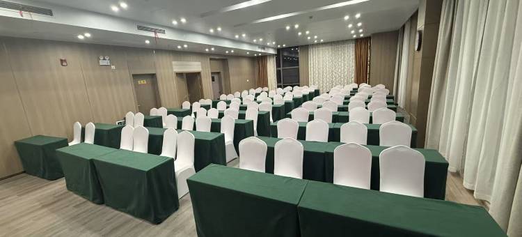 艺龙万国酒店(无锡长江北路新光路地铁站店)图片