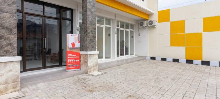 红多兹伊斯兰酒店@凯布隆(RedDoorz Syariah @ Kebraon)图片