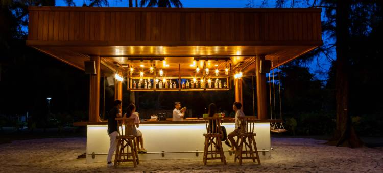 普吉岛莎拉迈考海滩度假村(Sala Phuket Mai Khao Beach Resort)图片