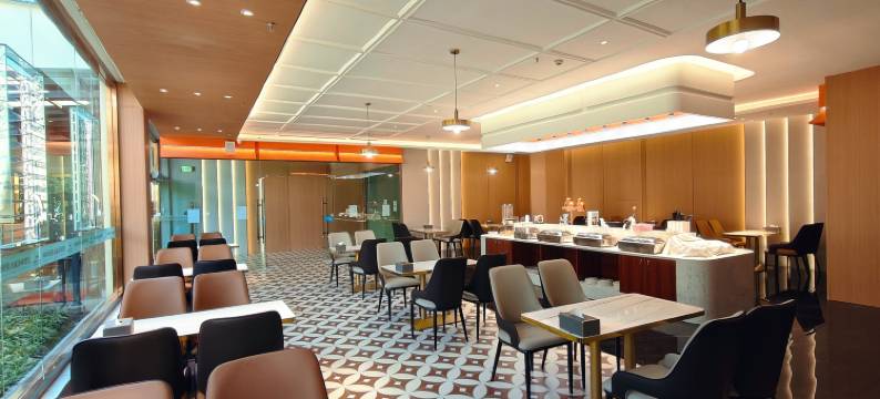 临沧瑞尚悦景大酒店(沃尔玛广场玉龙湖公园店)图片