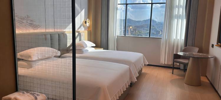 怀集海逸国际酒店(商业步行街店)图片