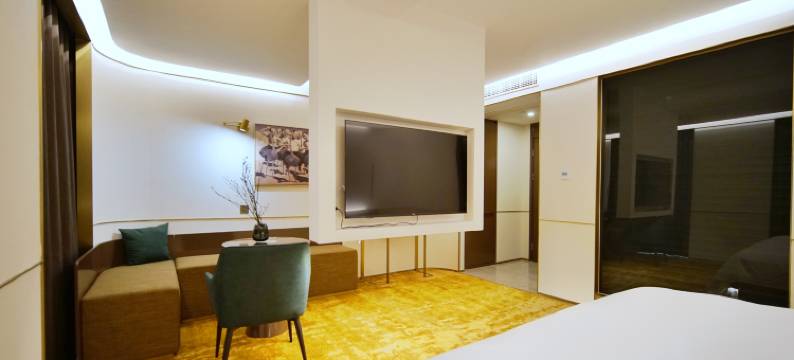 格林缦旅酒店(秋水广场翠苑路地铁站店)图片