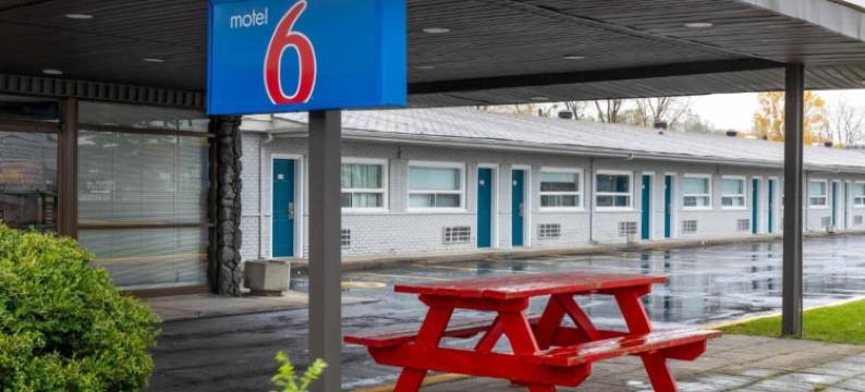 安大略康沃尔6号汽车旅馆(Motel 6 Cornwall, ON)图片
