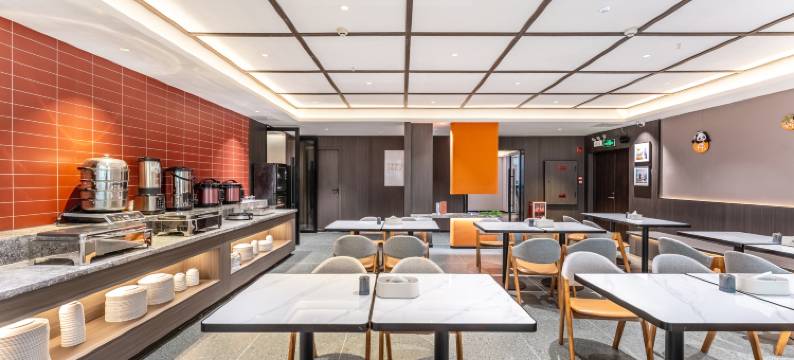 寓约电竞民宿(广州白云江高店)图片