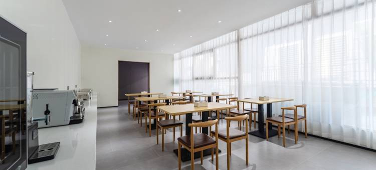 丽思顿国际酒店(儋州白马井中心大道店)图片