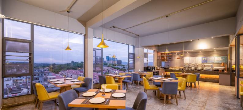 兰顿Q酒店(红河哈尼族彝族自治州建水小火车紫陶街店)图片