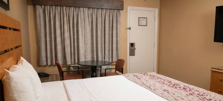 奥姆公园埃尔卡洪和圣迭戈酒店及套房(Om Park Inn and Suites El Cajon near San Diego)图片