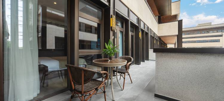 仟那千寻酒店(郑州中牟郑汴物流通道广惠街店)图片