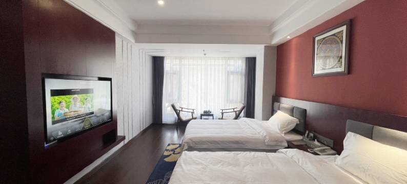 木里中心酒店图片