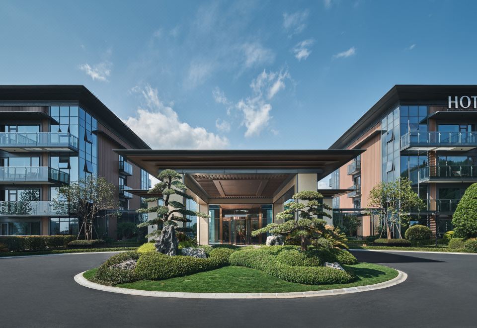 Hotel Indigo Hangzhou Tianmushan Over view