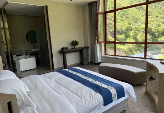 Daza Resort Mountain House B&B Hotel Overview