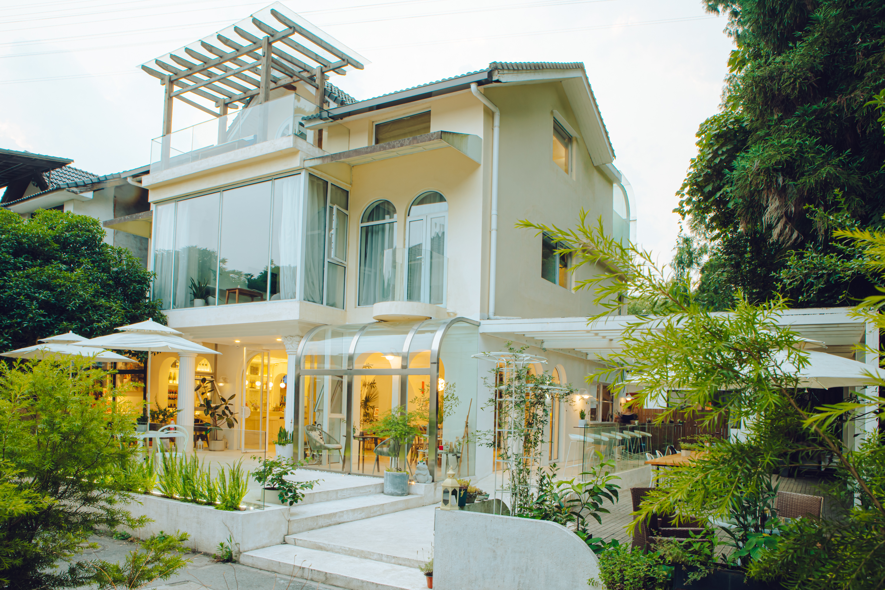 Hangzhou Highland Barley Garden Hostel Over view