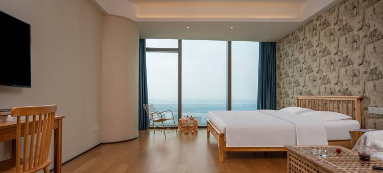 镇江泡泡夜景酒店式公寓图片