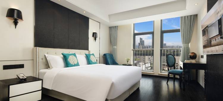 康福瑞酒店(重庆龙湖时代天街歇台子地铁站店)图片