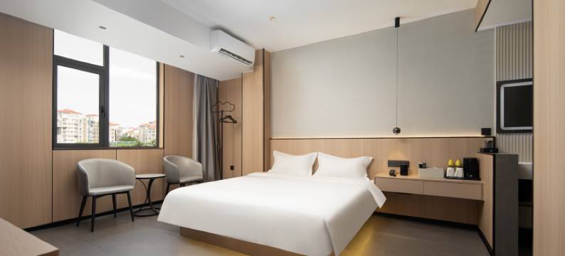 三亚荣康·Cozy智慧酒店(金鸡岭社区高铁站店)图片
