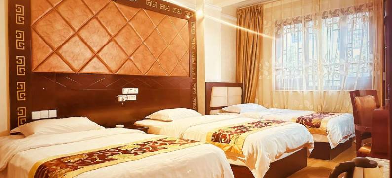 楚雄东欣酒店(彝人古镇景区店)图片