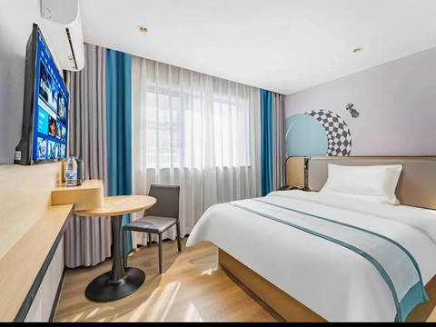 运鸿酒店(广州火车站西村地铁站店)