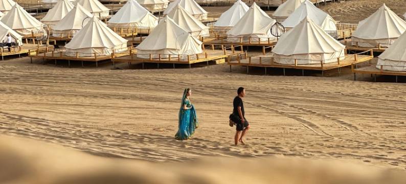 鸣山秘境·沙漠野奢宿集图片