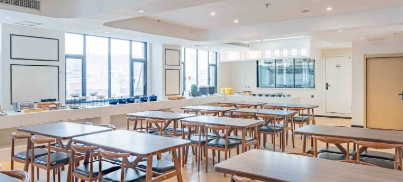 客满居酒店(乌鲁木齐西虹路华凌市场店)图片
