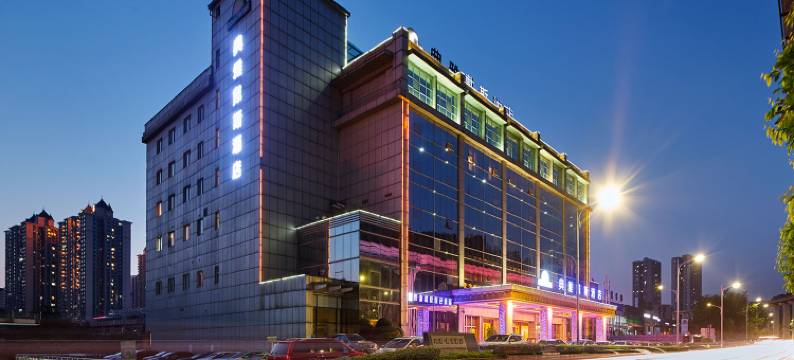 重庆典雅戴斯酒店(九公里轻轨站店)图片