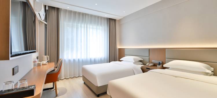 白玉酒店(长春火车站中东瑞家家居广场店)图片