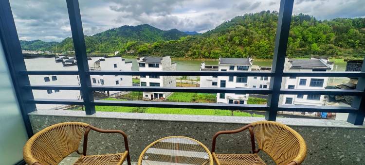 歙县左岸闲居民宿(新安江山水画廊风景区店)图片