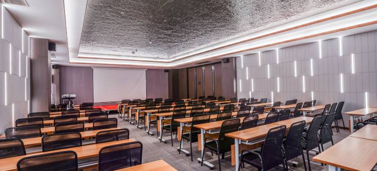 艺龙酒店(烟台火车站渤海轮渡客运站店)图片