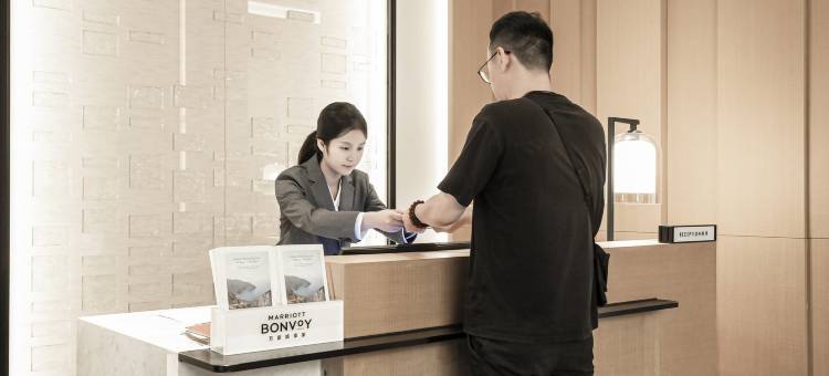 西安大雁塔大唐不夜城万豪万枫酒店图片