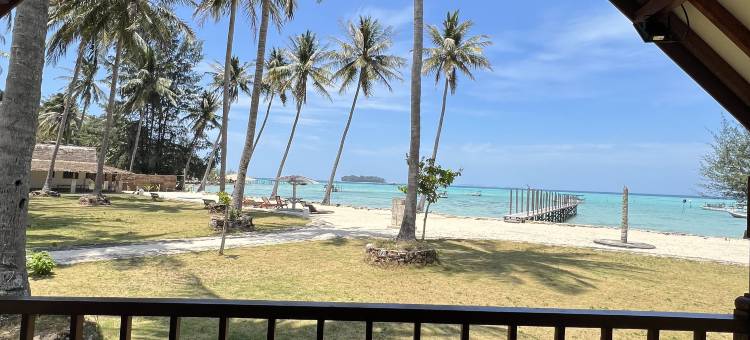 阿雷斯潟湖平房酒店(Arys Lagoon Bungalow & Hotel)图片