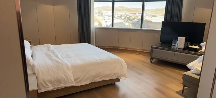 安多至甄园酒店图片