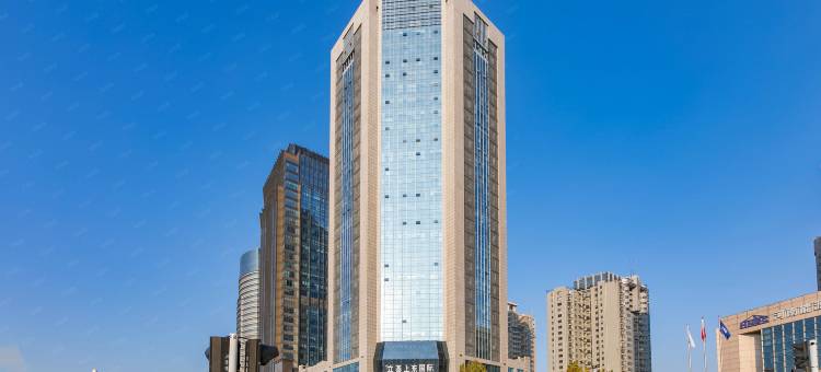 郑州上东悦港酒店(CBD国际会展中心众意西路地铁站店)图片