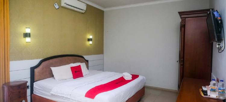红多兹Plus酒店-近阿迪素拓机场2号(RedDoorz Plus near Adisucipto Airport 2)图片