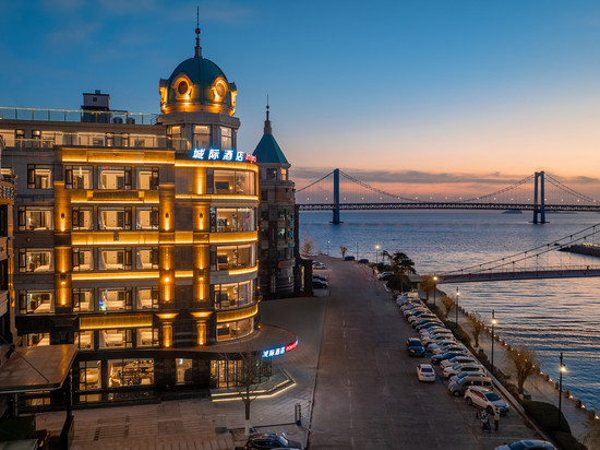 大连星海广场海景城际酒店