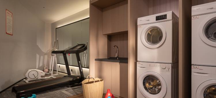 FunGee欢致酒店(长沙五一广场地铁站店)图片