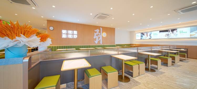 如家睿柏·云酒店(威海乳山利群购物广场九龙汇店)图片