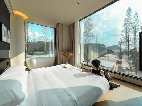 乐喜江景酒店(乐山上中顺美食街店)