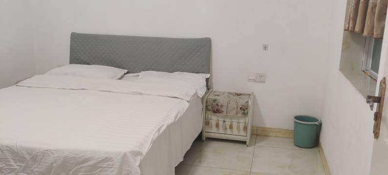 平安旅馆(宜宾学院店)图片