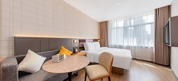 如家精选酒店PLUS(呼和浩特国际会展中心万达广场店)图片