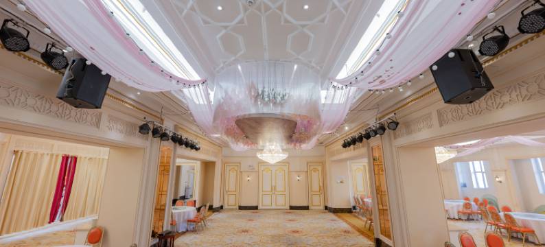 伊宁市中亚国际大酒店(伊宁市火车站机场店)图片